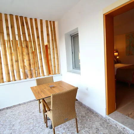 The Losh Hotel 3*