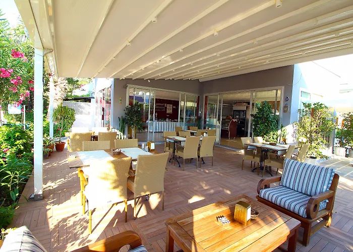 Hotell The Losh 3*